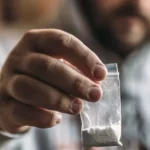 У Чернівцях 32-річному чоловіку повідомили про підозру через зберігання кратому