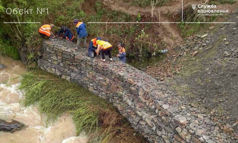 На Буковині ремонтують два мости в одному з гірських районів