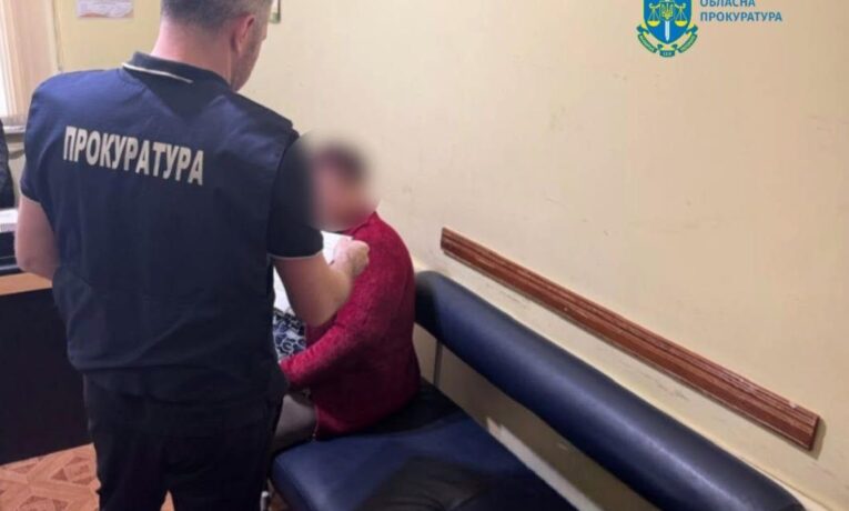 Чернівчанку, яка за $12000 доларів обіцяла «правильні» висновки МСЕК, судитимуть
