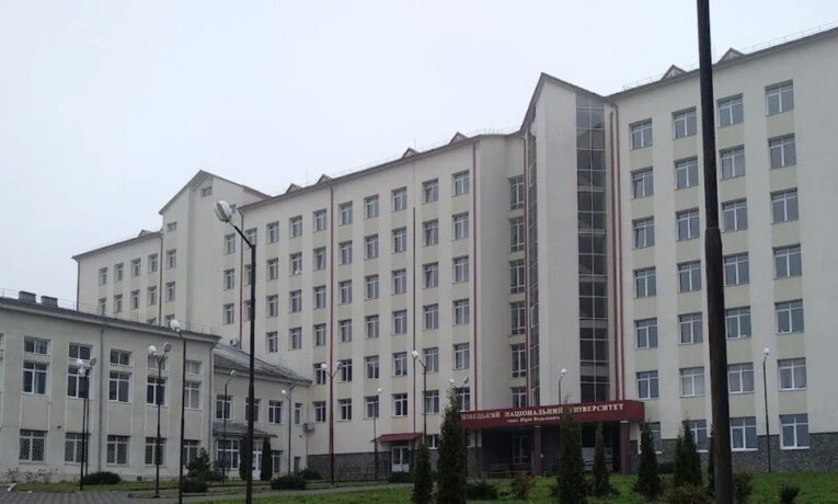 У Чернівецькому національному університеті планують капітально відремонтувати аудиторії в одному з корпусів