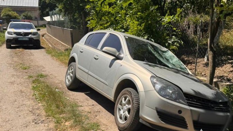 На Буковині нетверезий водій на смерть збив 18-річного хлопця та втік з місця ДТП