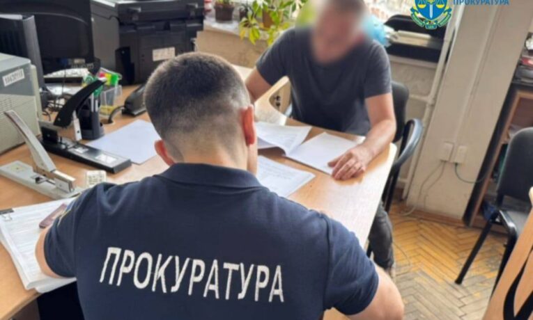 На Буковині посадовець “Держземкадастру” наторгував державною землею на 10 мільйонів