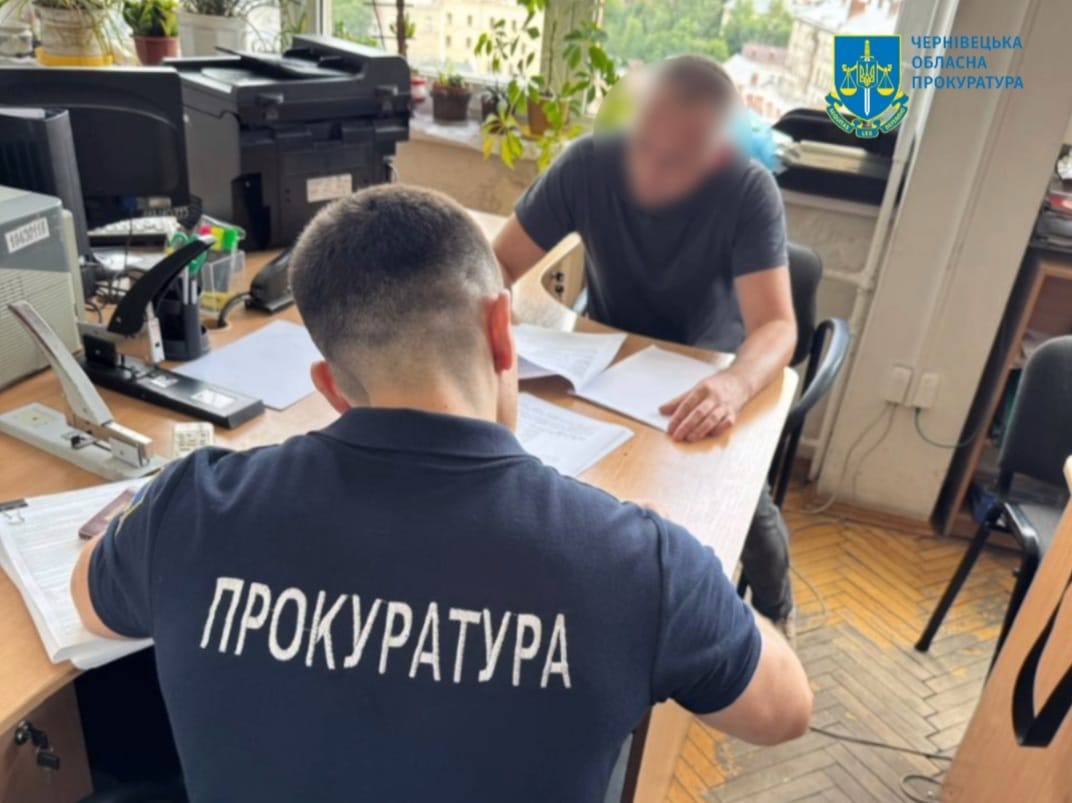 На Буковині посадовець “Держземкадастру” наторгував державною землею на 10 мільйонів