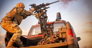 ГУР попередило про масований комбінований удар РФ: на Буковині фіксують проліт дронів та роботу ППО
