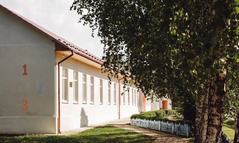 У Чернівцях виділили 2,5 мільйони гривень на ремонти у школах і садках