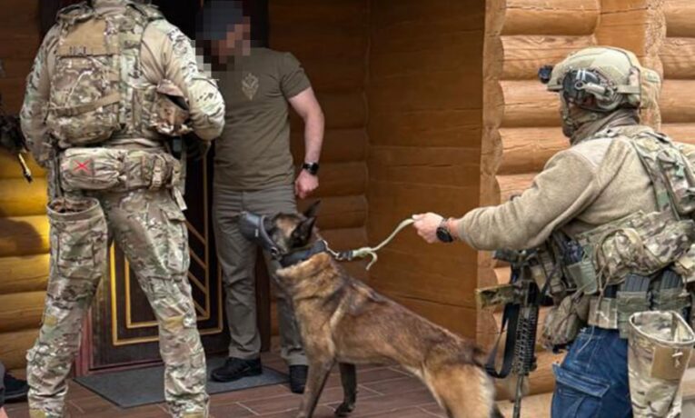 СБУ на Буковині блокувала ще один протиправний канал переправлення “ухилянтів” за кордон
