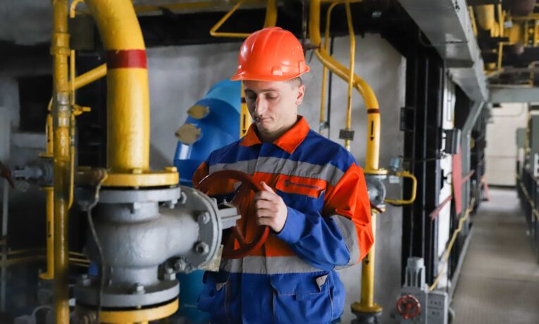 “Чернівцітеплокомуненерго” упродовж двох днів проведитиме гідровипробування