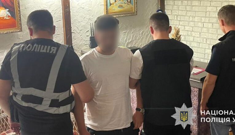 Правоохоронці затримали буковинця, який організував переправлення військовозобов’язаного за кордон