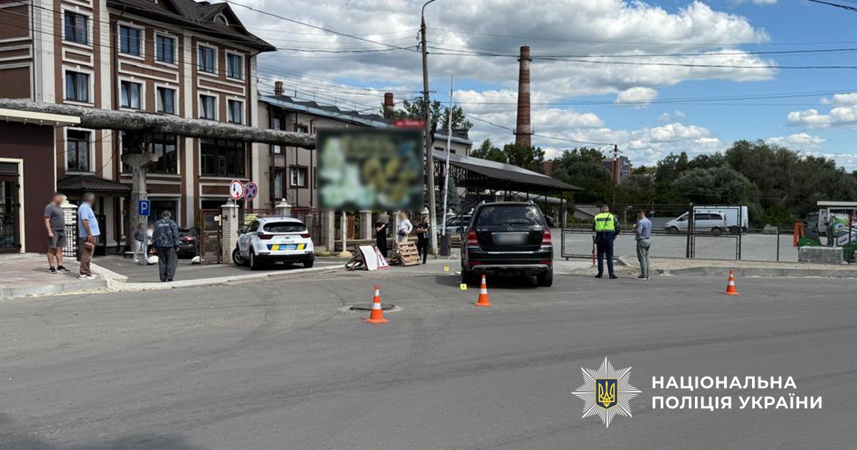 У Чернівцях внаслідок наїзду автомобіля загинув пішохід