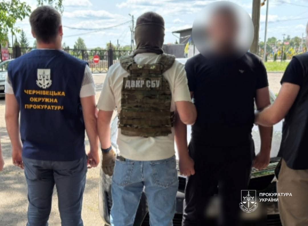 Буковинець за 4000 євро обіцяв військовозобов’язаному вплинути на висновок ЛКК для оформлення догляду за важкохворим родичем