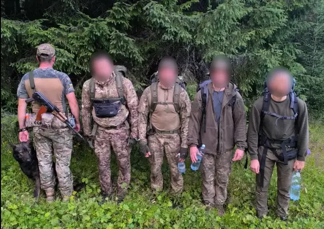 На Буковині прикордонники вийшли на слід ухилянтів завдяки службовому собаці