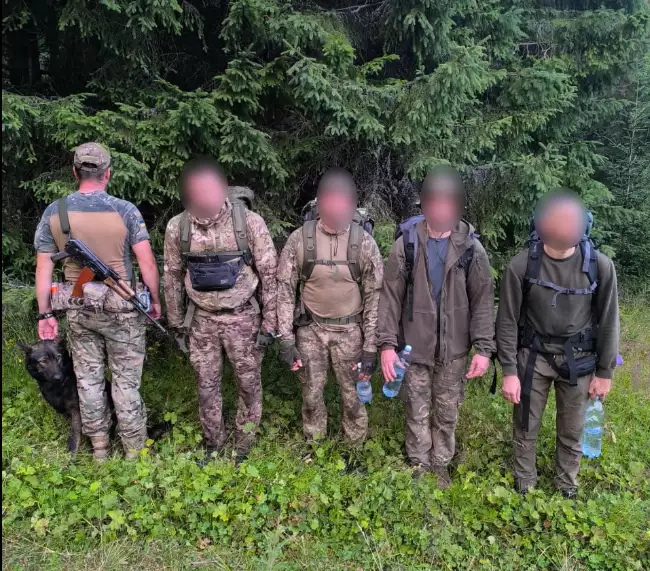 На Буковині прикордонники вийшли на слід ухилянтів завдяки службовому собаці