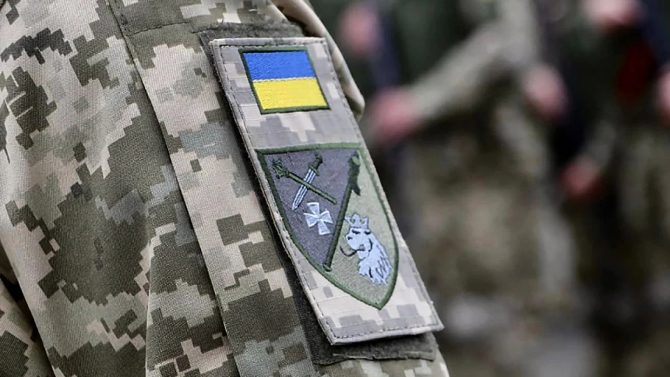 На Буковині військового ТЦК покарали за пробиті в машині шини