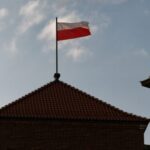 Більш як 10 тисяч чоловіків віком 18-22 приїхали до Польщі після дозволу на виїзд