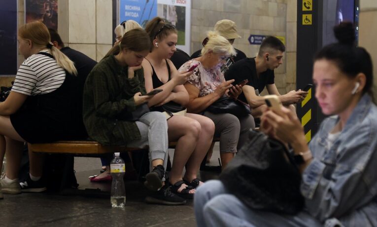 У владі обговорюють вимкнення мобільного інтернету під час тривоги. Коли та як це може запрацювати?