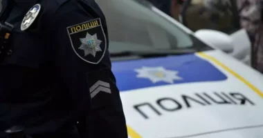 У Чернівцях чоловік користувався підробленим посвідченням, щоб працювати трактористом