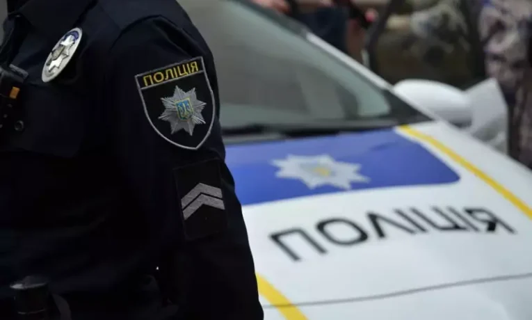 У Чернівцях п’яний пенсіонер на “Жигулях” учинив подвійну ДТП