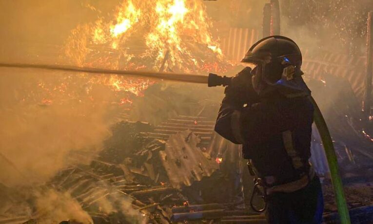 На Буковині через пожежу у будинку загинув чоловік