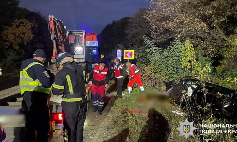 У Магалі на Буковині внаслідок ДТП загинула 55-річна водійка