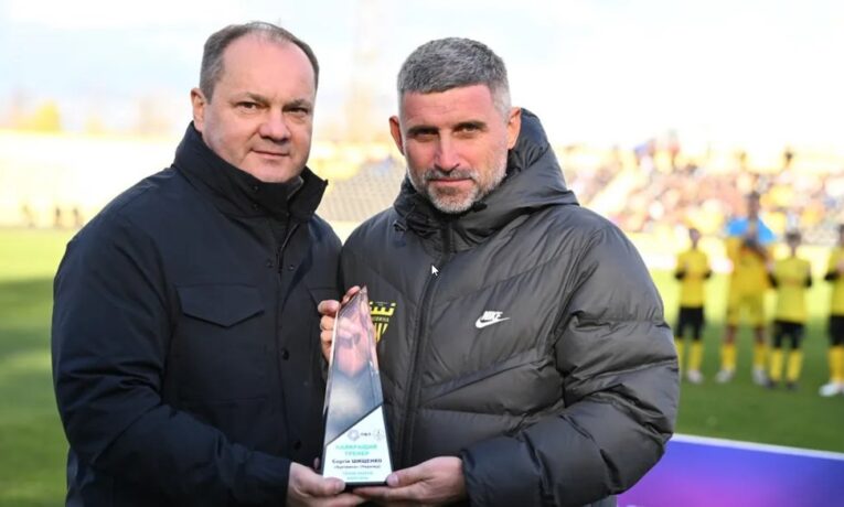 Головний тренер футбольного клубу “Буковина” Шищенко став найкращим тренером вересня у Першій лізі