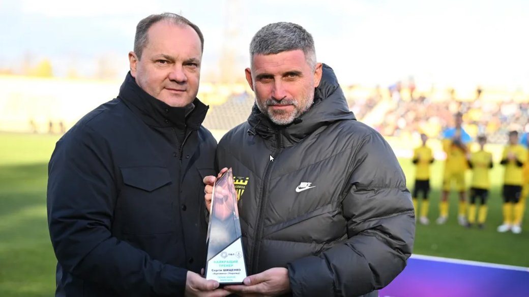 Головний тренер футбольного клубу “Буковина” Шищенко став найкращим тренером вересня у Першій лізі