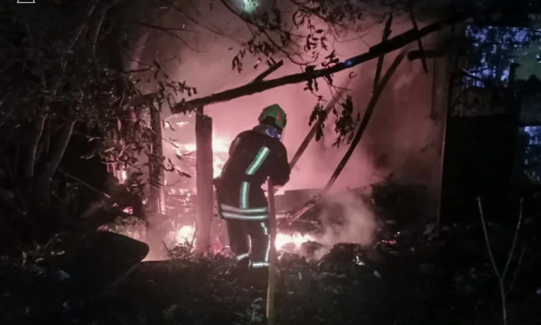 На Буковині за добу сталося три пожежі
