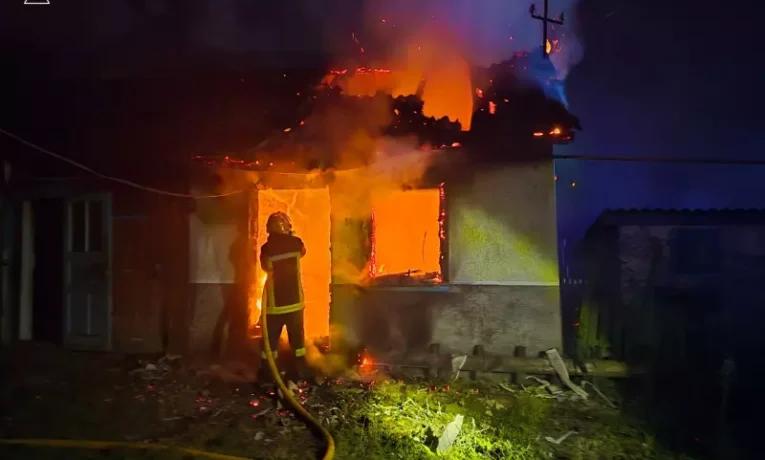 У Горішніх Шерівцях на БУковині вщент згорів будинок