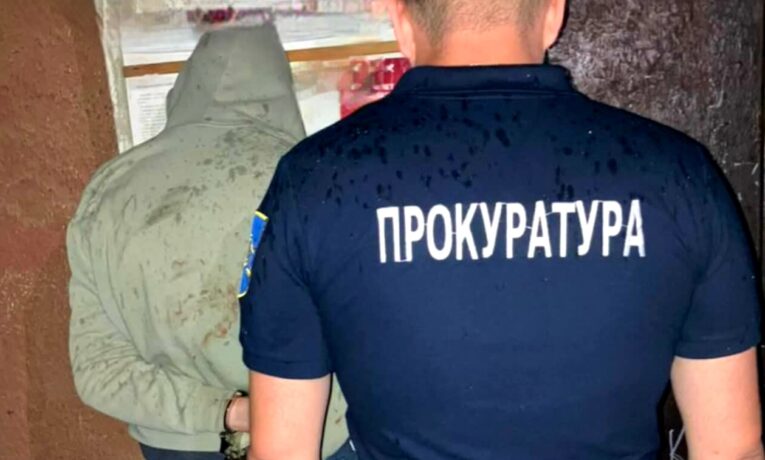 15 років за ґратами: апеляційний суд підтвердив вирок агенту рф, який підпалював автівки військових на Буковині