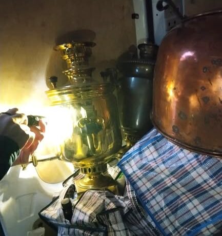 Прикордонники Чернівецького загону зупинили спробу незаконного вивезення старовинних самоварів
