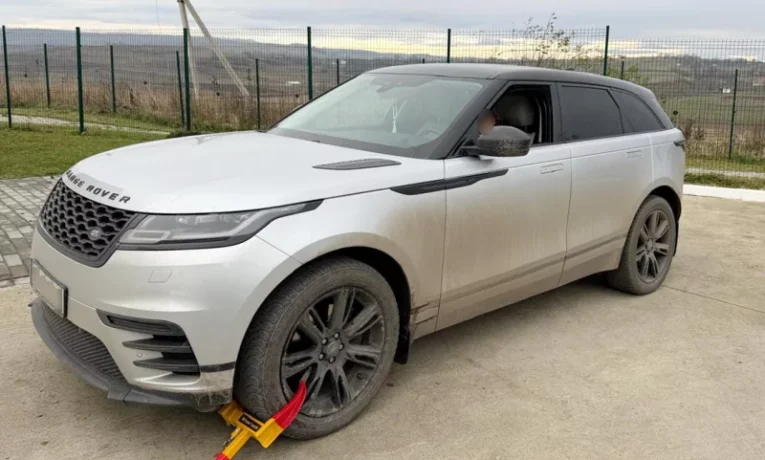 На кордоні з Румунією прикордонники виявили автомобіль, що перебував у міжнародному розшуку