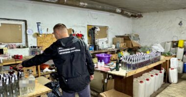 На Буковині викрили підпільний «алкогольний завод»