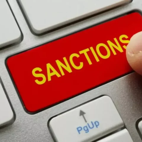 Центр протидії дезінформації пояснив санкції проти Міндіча та Цукермана: блокування активів діє незалежно від громадянства