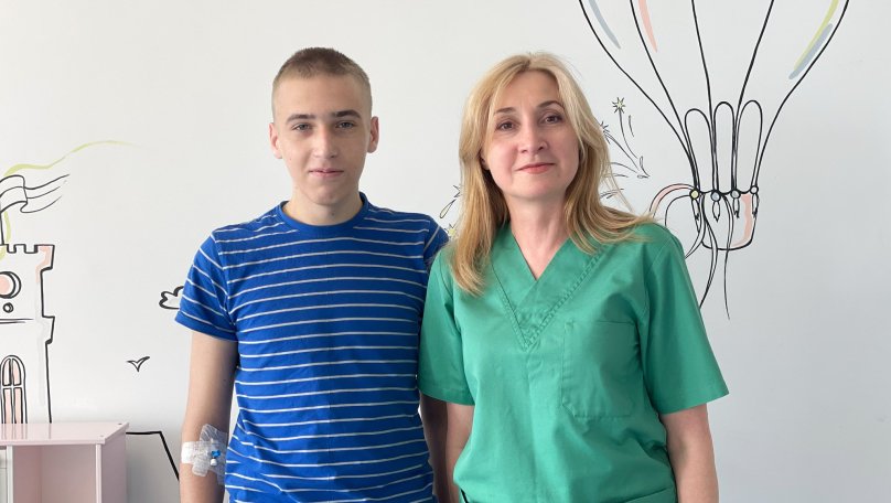 Лікарі зі Львова врятували 16-річного хлопця з Буковини з рідкісним захворюванням печінки