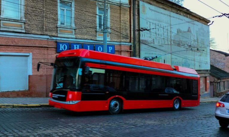 Тролейбусний маршрут №8А у Чернівцях не змінять на автобусний