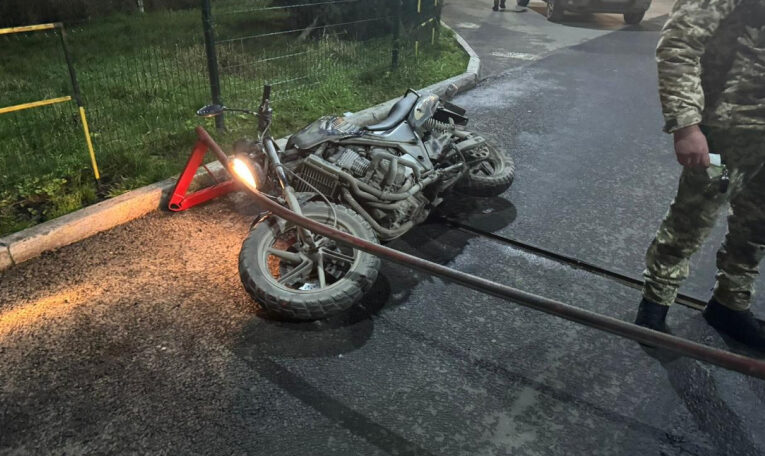 На Буковині чоловік на мотоциклі намагався прорватися через кордон до Румунії