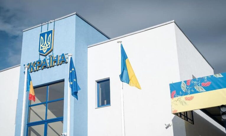 На пункті пропуску “Красноїльськ – Вікову де Сус” запрацювала цифрова система в’їзду та виїзду до ЄС