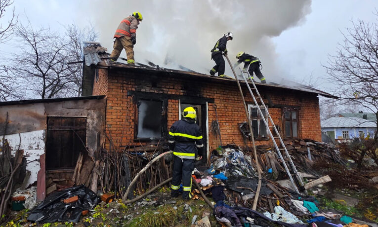 На Буковині рятувальники ліквідували три пожежі протягом доби