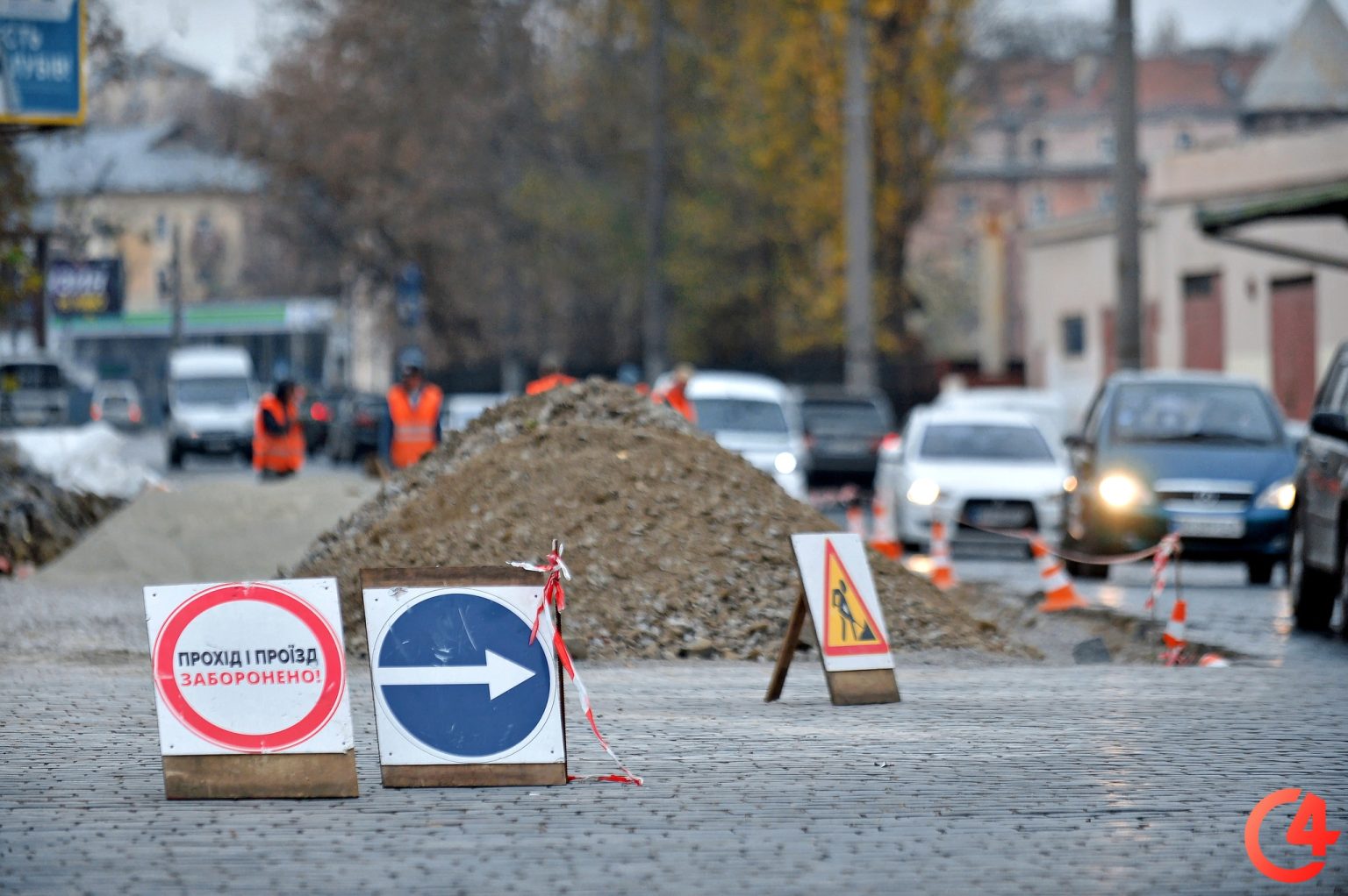 До кінця року в Чернівцях планують завершити ремонт вулиць Заньковецької та Фучика