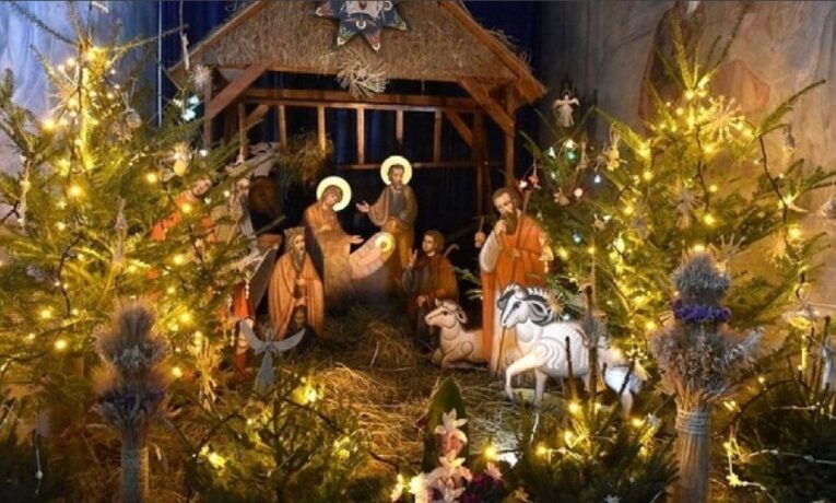 Який розклад різдвяних богослужінь у храмах Чернівців