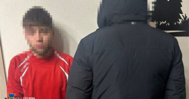 СБУ та Нацполіція затримали іноземців, які на замовлення російського ГРУ підпалювали об’єкти на заході України