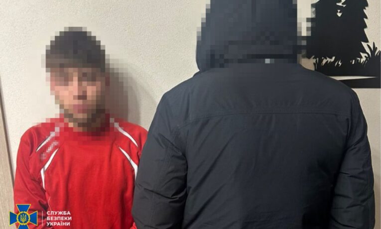 СБУ та Нацполіція затримали іноземців, які на замовлення російського ГРУ підпалювали об’єкти на заході України