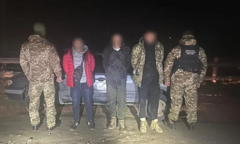 На Буковині затримали організаторів переправлення ухилянта до Румунії за 12 тисяч євро