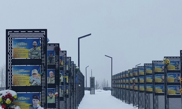 На Алеї Слави у Чернівцях встановили відеокамери