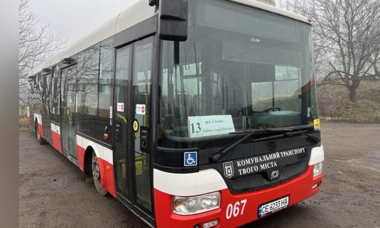 У Чернівцях ще один автобусний маршрут № 13 зробили пільговим