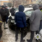 Втікали до Румунії у формі правоохоронців: буковинець за €20 тисяч обіцяв нелегально переправити чоловіка до Румунії