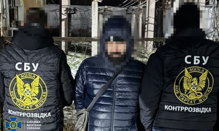 СБУ затримала диверсанта під час спроби підпалу енергооб’єкта в Чернівцях