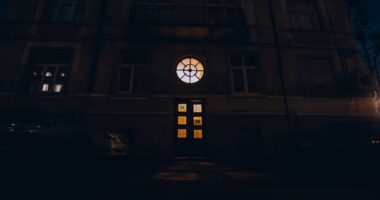 У Чернівцях приблизно 1400 споживачів без світла через аварійне вимкнення