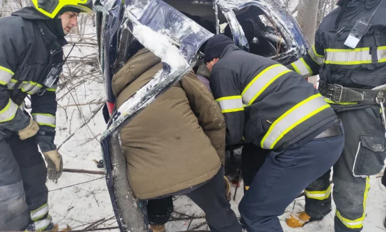 У Недобоївцях на Буковині літня жінка загинула в аварії