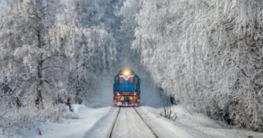 Через нічну атаку РФ до Чернівців затримуються потяги