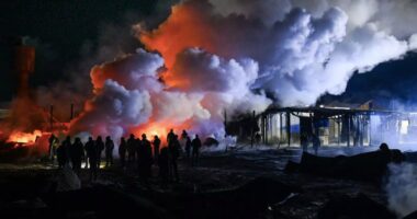 На Буковині у Кам’янці згорів деревообробний цех